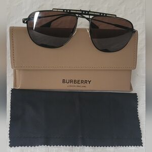 Burberry Aviator Pilot Sunglasses